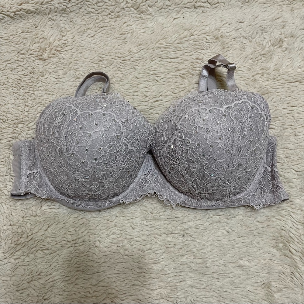 Victoria’s Secret Dream Angels Demi Bra (Size 38D)
